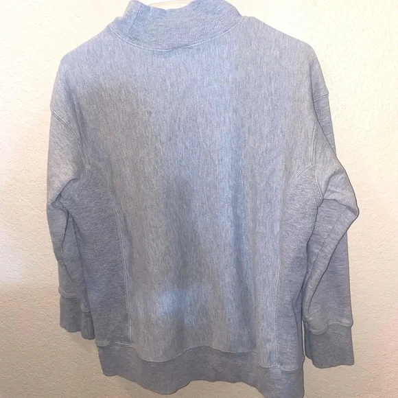 Champion Sweater - Picture 5 of 5